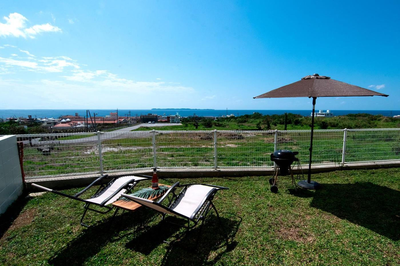 Okinawa Milky Way Villa Yomitan Exterior photo